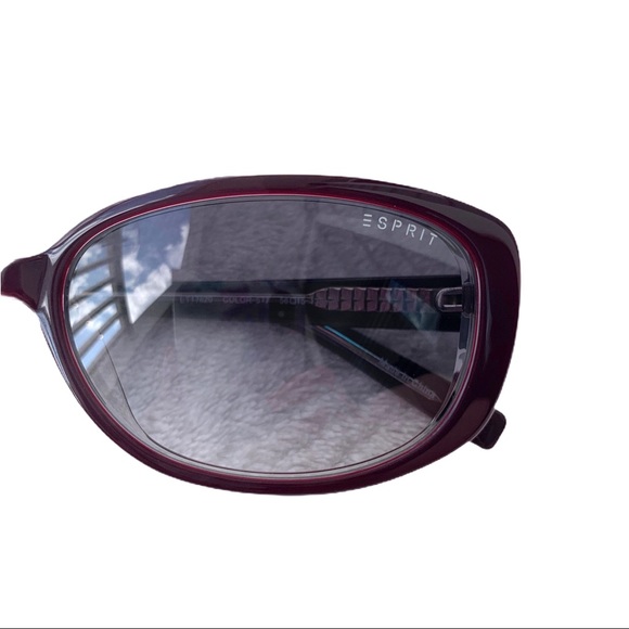 NWOT Esprit • Oval Quilted Fashion Sunglasses - Picture 4 of 8